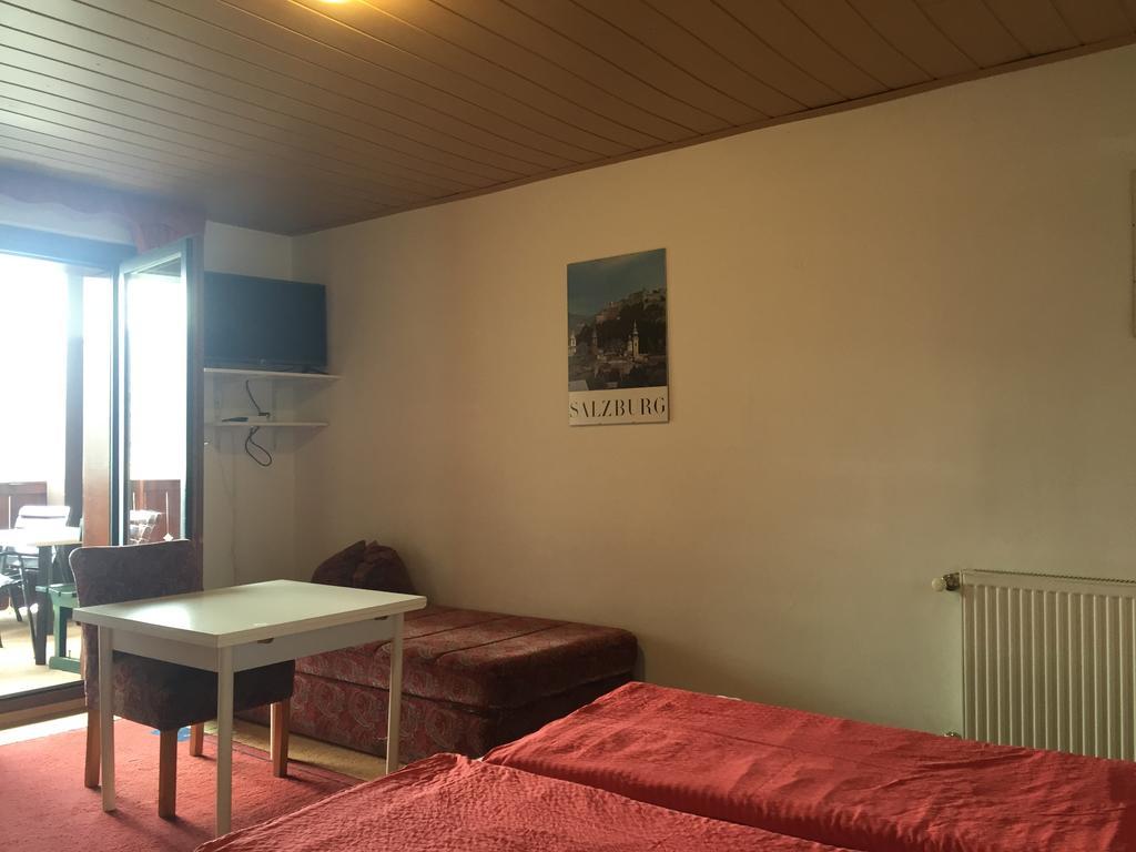Gasthof Haus Kernstock 2*